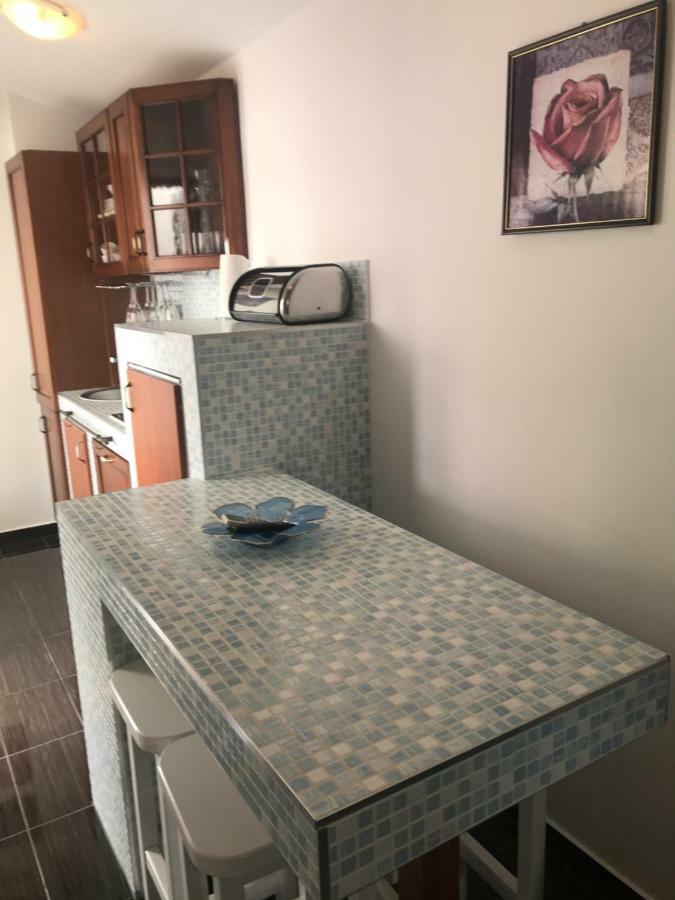 Apartment Sara Baska Voda