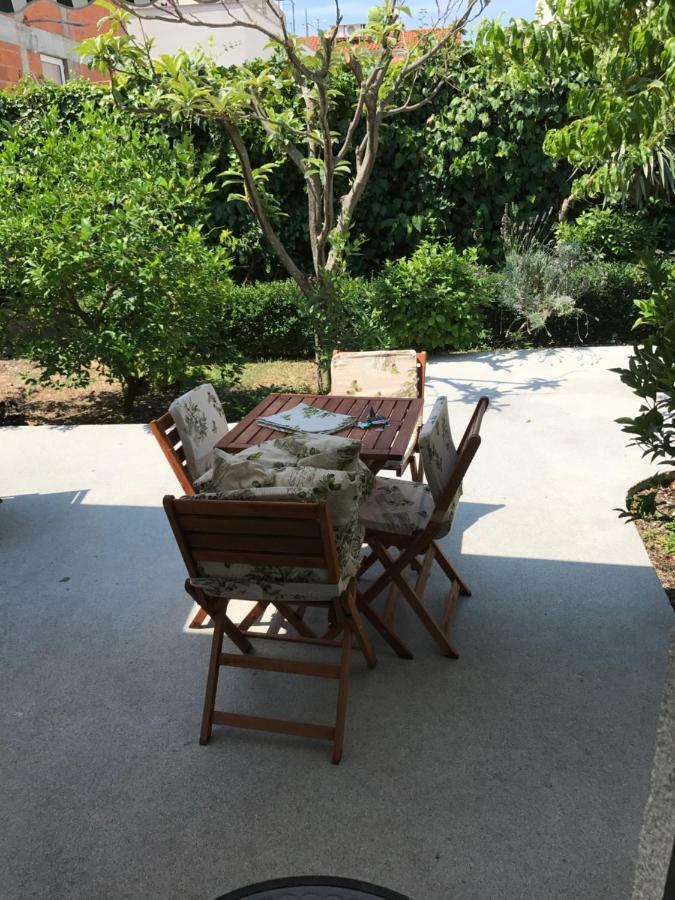 Sara Apartamento Baška Voda